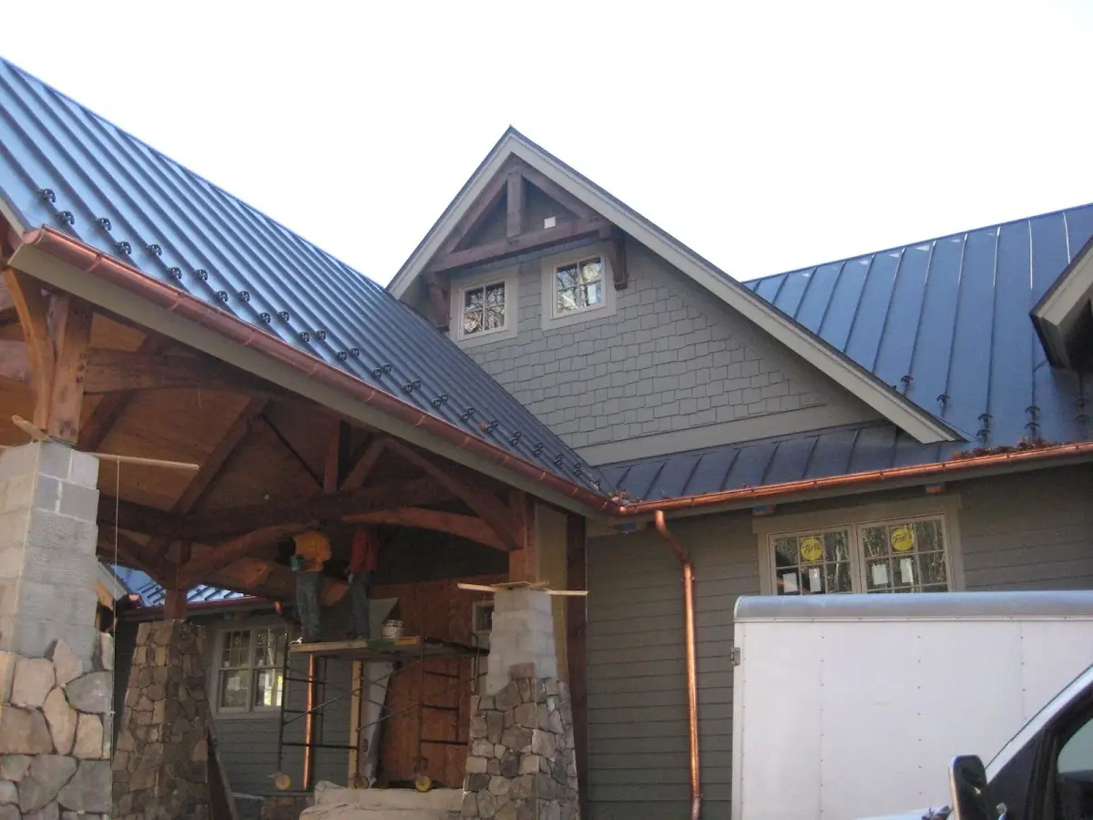 Craftsman Roofing team delivering quality roofing work in Four Towns